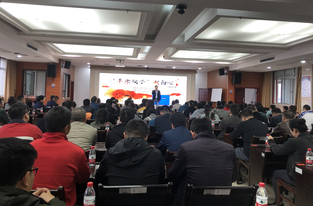 聯(lián)學聯(lián)創(chuàng)，半床棉被